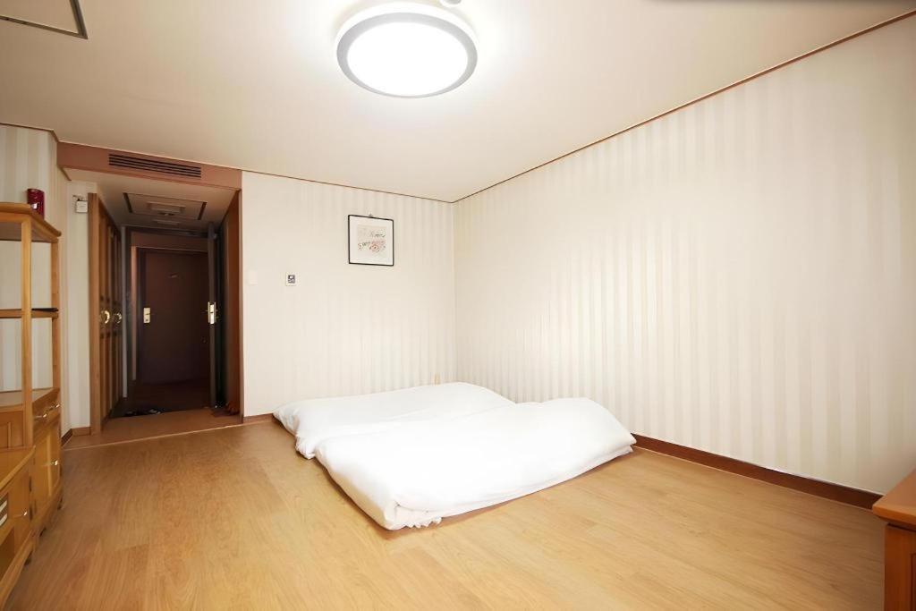 Seoul Rex Hotel Exterior photo